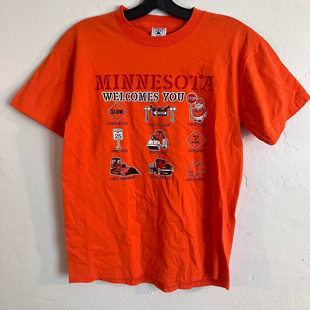 Vintage 90s Minnesota Welcomes You‎ Construction Funny Graphic Tee
